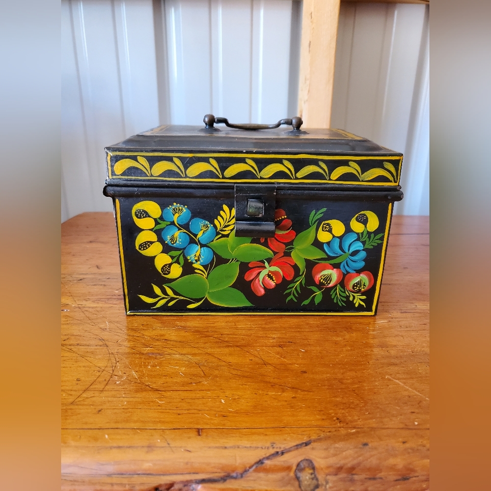 Antique/Vintage Hand Painted Tole Tin Trunk W/ Paperwork - One Of A Kind!